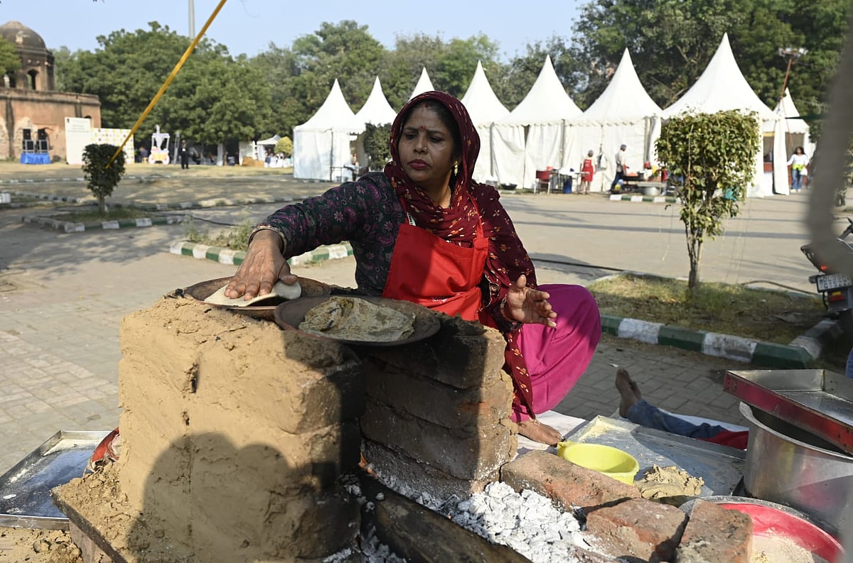 15ویں قومی اسٹریٹ فوڈ فیسٹیول میں لوگوں نے خوب لیے ذائقہ دار پکوان کے مزے، دیکھیں تصویریں