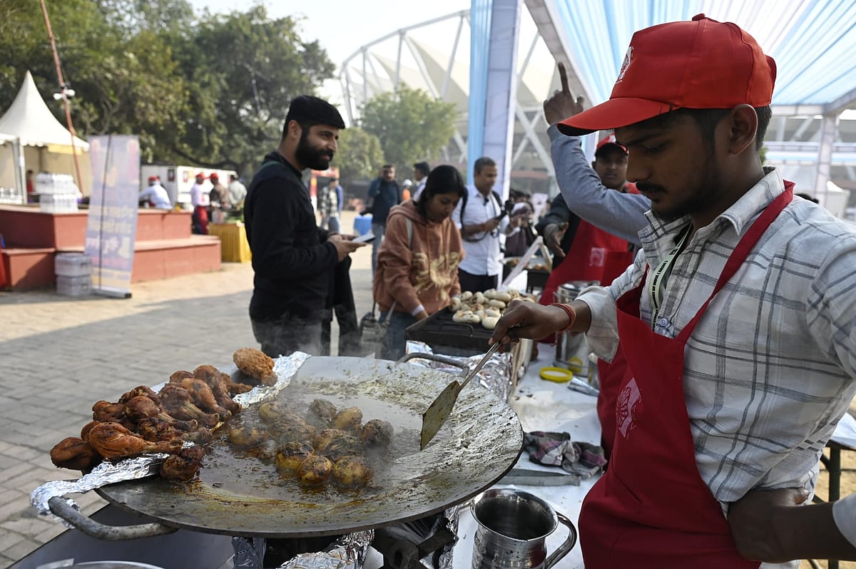 15ویں قومی اسٹریٹ فوڈ فیسٹیول میں لوگوں نے خوب لیے ذائقہ دار پکوان کے مزے، دیکھیں تصویریں