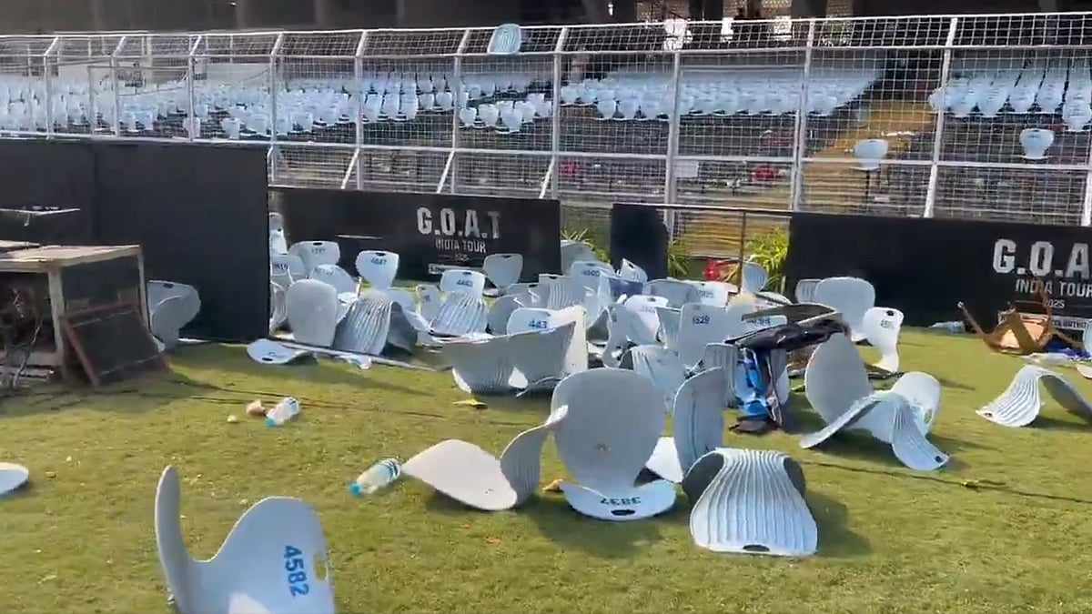 <div class="paragraphs"><p>سالٹ لیک اسٹیڈیم میں توڑ پھوڑ کے بعد کا منظر، ویڈیو گریب</p></div>