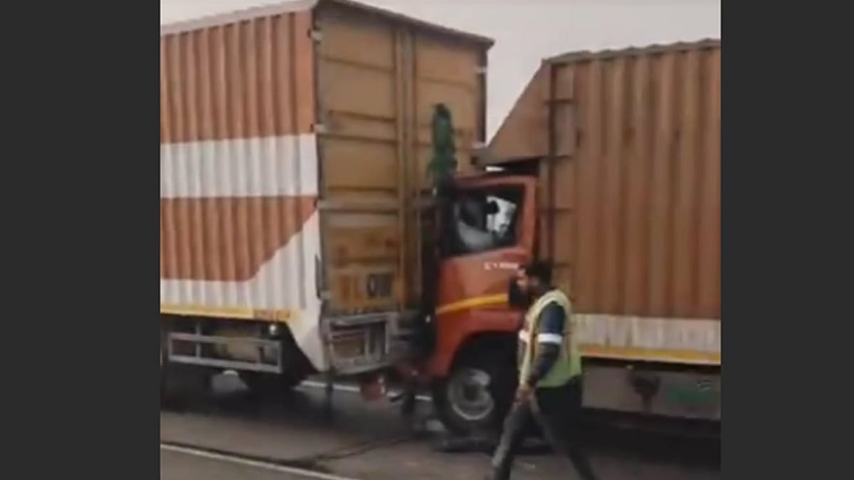 کہرے کا قہر! ہریانہ میں ٹکرائی 4 بسیں، گریٹر نوئیڈا میں 6 گاڑیاں متصادم، متعدد زخمی