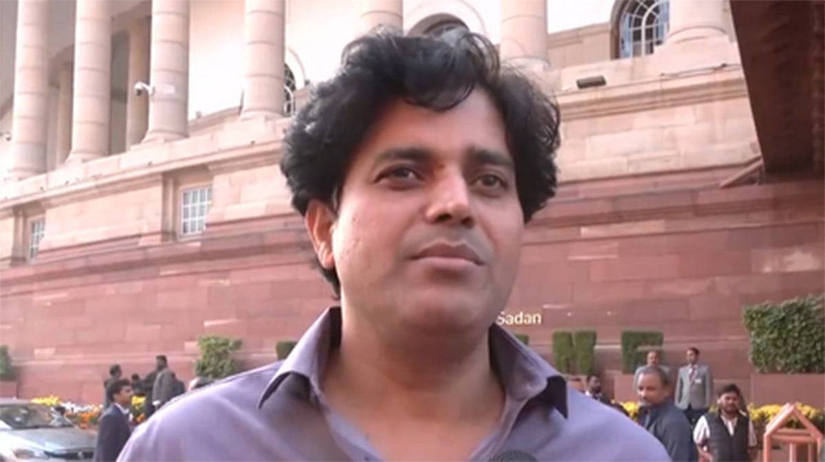 <div class="paragraphs"><p>عمران پرتاپ گڑھی / آئی اے این ایس</p></div>