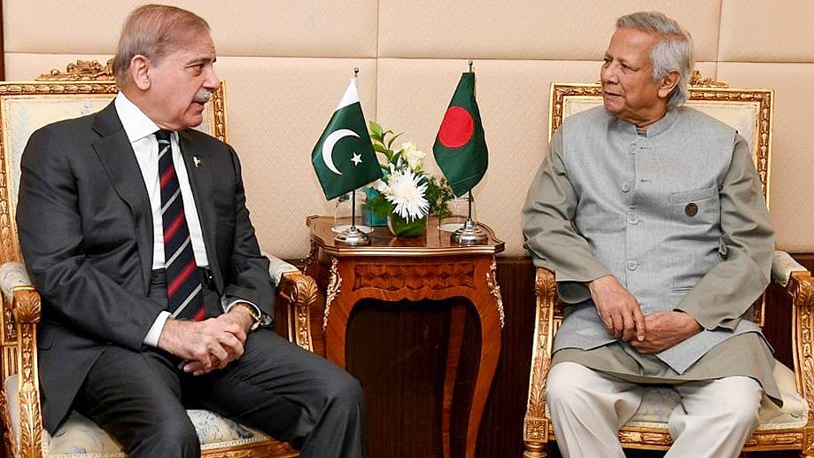 ہندوستان اور بنگلہ دیش کے درمیان کون آگ لگا رہا ہے؟