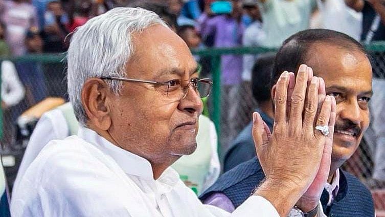 حجاب تنازعہ: نصرت پروین کو جھارکھنڈ سے پیشکش لیکن ان کا بہار میں ہی نوکری کرنے کا فیصلہ!