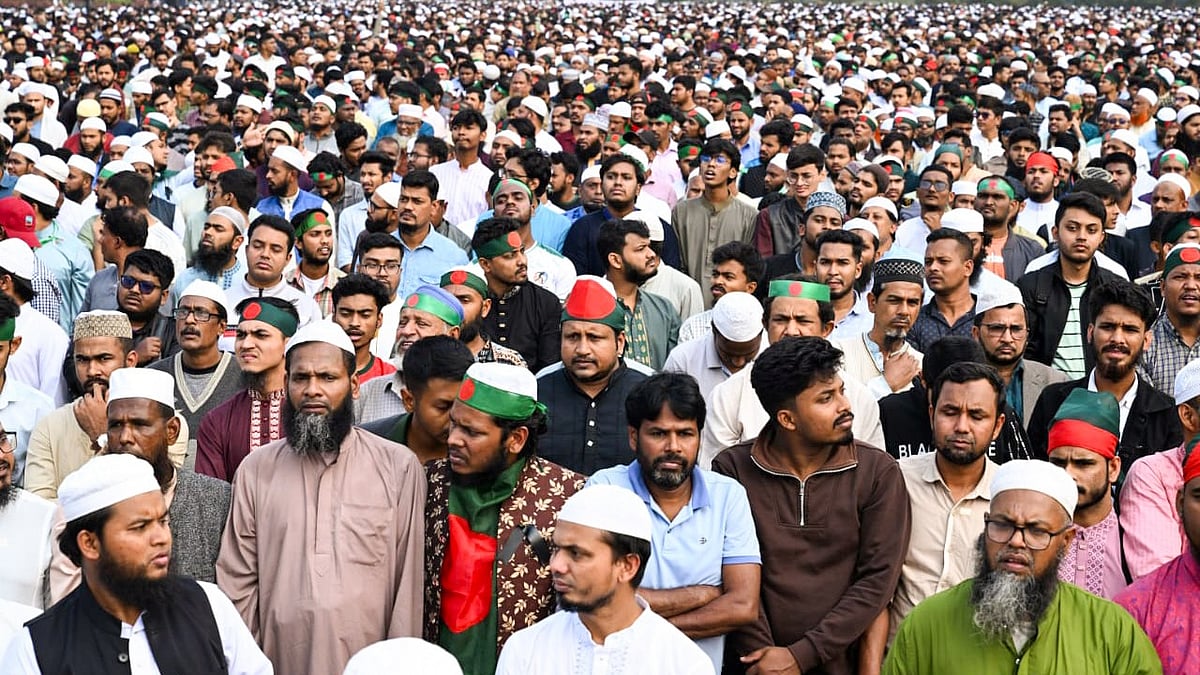 بنگلہ دیش میں بی این پی رہنما کے گھر کو آگ لگا دی، سات سالہ بیٹی زندہ جل گئی