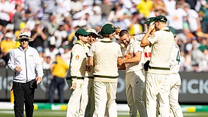 آسٹریلیا اور انگلینڈ کے خلاف ایشیز سیریز کے چوتھے ٹیسٹ میں 10 ایم ایم کی گھاس سے سبھی بلے باز پریشان!