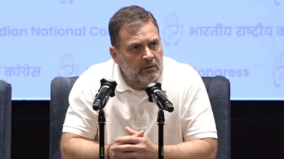 <div class="paragraphs"><p>پریس کانفرنس سے خطاب کرتے راہل گاندھی / ویڈیو گریب</p></div>