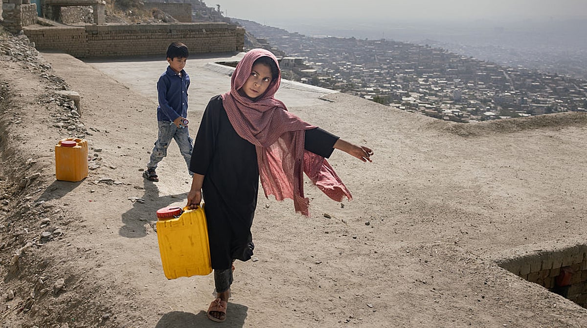 افغانستان: کثیر جہتی بحران سے نبردآزما