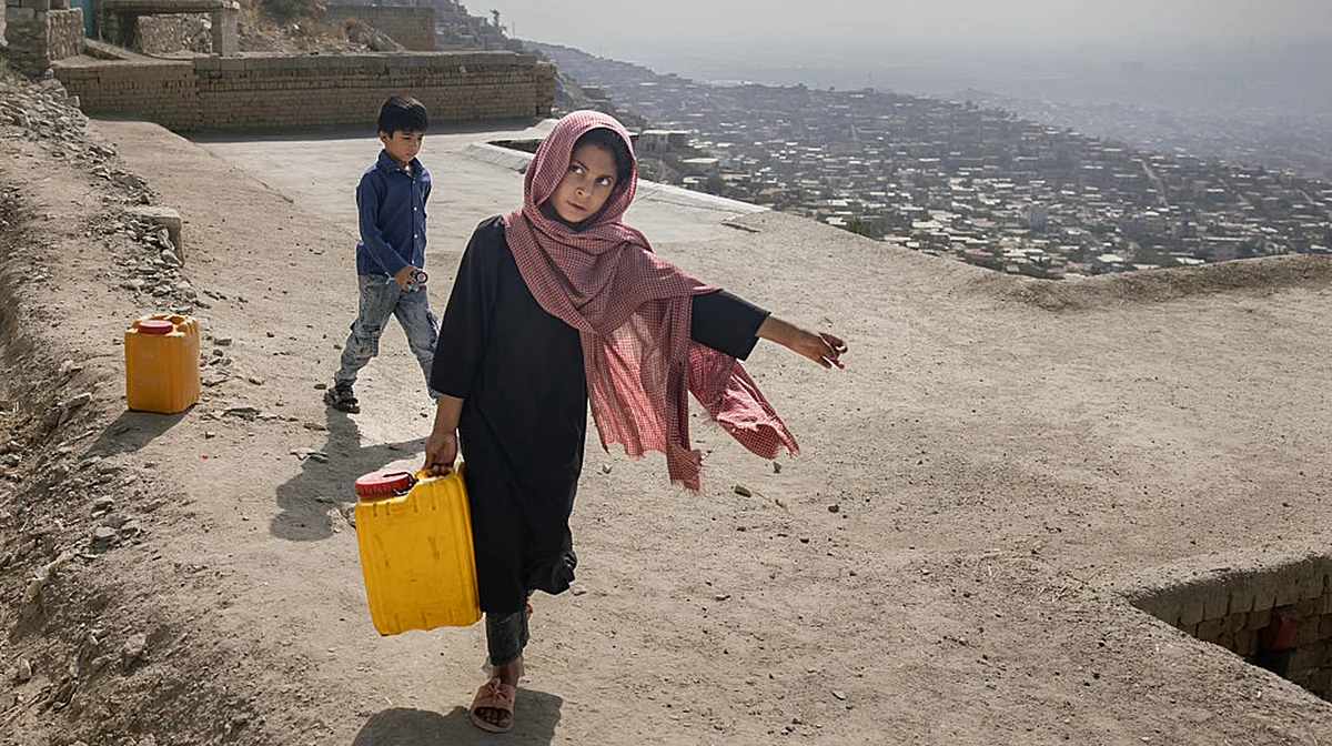 افغانستان: کثیر جہتی بحران سے نبردآزما