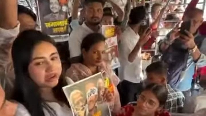 <div class="paragraphs"><p>تصویر :زینت شبرین کے فیس بک پیج سے</p></div>