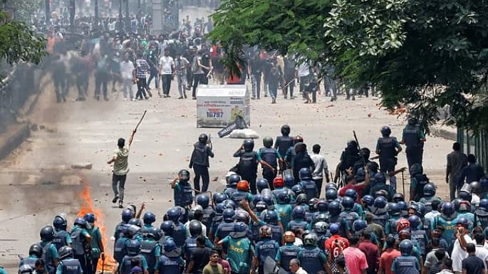 بنگلہ دیش میں ہنگامہ کرنے والوں کا غبارہ اب پھوٹنے لگا، انتخابات سے پہلے این سی پی میں استعفوں کا سلسلہ تیز