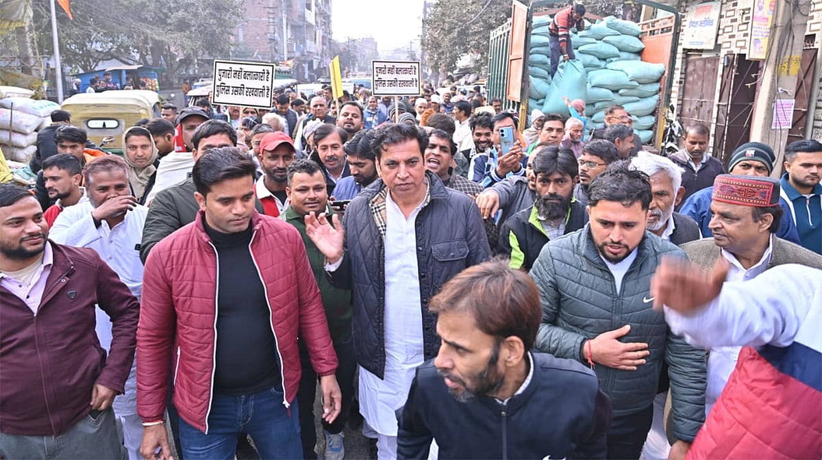 نابالغ بچی کے ساتھ جرم کے ملزم کی گرفتاری کے لیے دہلی کانگریس کا احتجاج