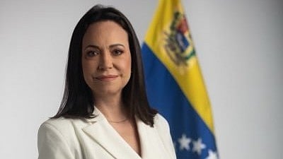 <div class="paragraphs"><p>نوبل امن انعام حاصل کرنے والی ماریا کورینا مچاڈو، تصویر&nbsp;@MariaCorinaYA</p></div>