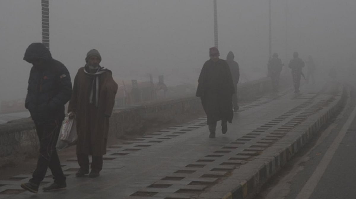 برفیلی ہواؤں سے کانپ اُٹھا شمالی ہندوستان! دہلی میں رواں موسم کا سب سے کم درجہ حرارت درج