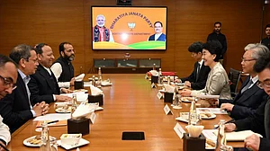 ’یہ رشتہ کیا کہلاتا ہے؟‘ بی جے پی-آر ایس ایس لیڈران کی کمیونسٹ پارٹی آف چین کے نمائندہ وفد سے ملاقات پر کانگریس کا سوال