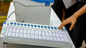 مہاراشٹر: ممبئی سمیت 29 بلدیاتی اداروں کے لیے ووٹنگ جاری، حفاظت کے سخت انتظامات