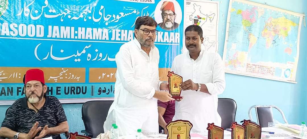 ڈاکٹر محمد غالب نشتر کو معلوم ہے طلبا کو تعلیم کی طرف راغب کرنے کا ہنر