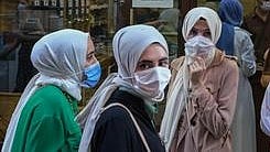 اسکارف پہنے طالبہ کو امتحان دینے سے روک دیا، سینٹر انتظامیہ پر بدسلوکی کا الزام، متاثرہ کی وزیراعلیٰ سے فریاد