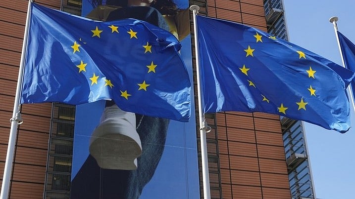 یورپی پارلیمنٹ نے امریکہ اور یورپی یونین کے تجارتی معاہدے کو معطل کر دیا