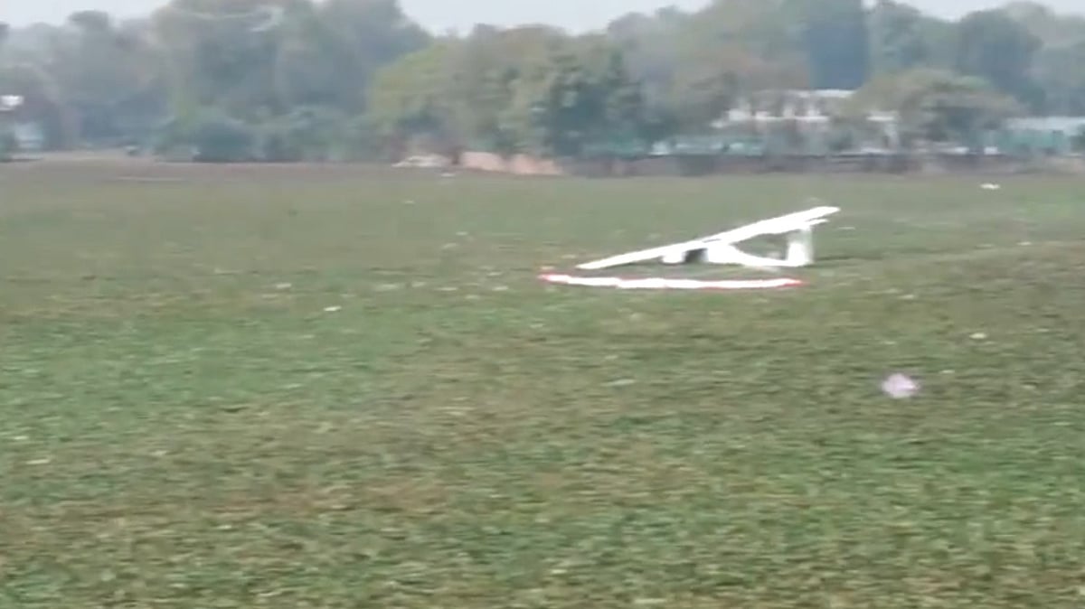 <div class="paragraphs"><p>حادثہ کا شکار تربیتی طیارہ (ویڈیو گریب)</p></div>