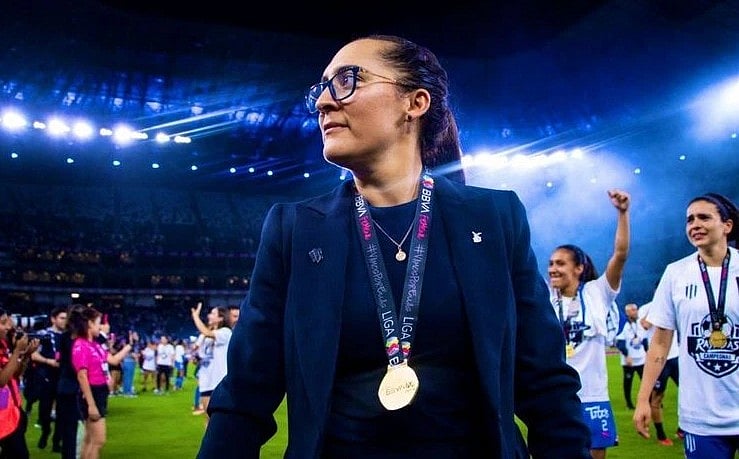 ’مجھے اپنی ٹیم میں جرأت پسند ہے‘، اے ایف سی ایشین کپ سے قبل ہندوستانی خاتون فٹبال ٹیم کی نئی کوچ امیلیا کا بیان