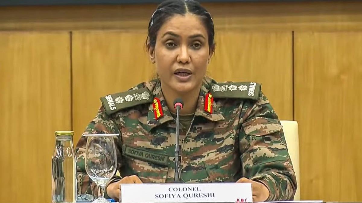 کرنل صوفیہ قریشی کو وششٹ سیوا میڈال دینے کا کیا اعلان، آپریشن سندور کے بارے میں دنیا کو بتایا تھا