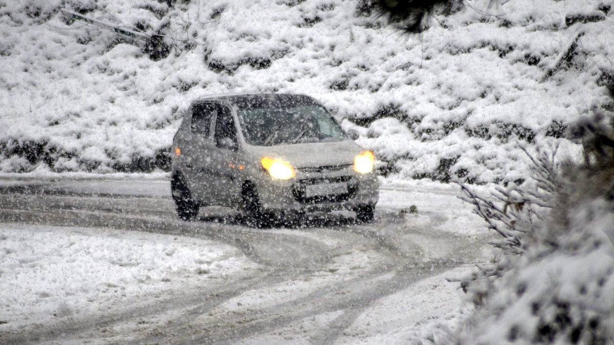 <div class="paragraphs"><p> برف باری فائل فوٹو/ تصویر آئی اے این ایس</p></div>