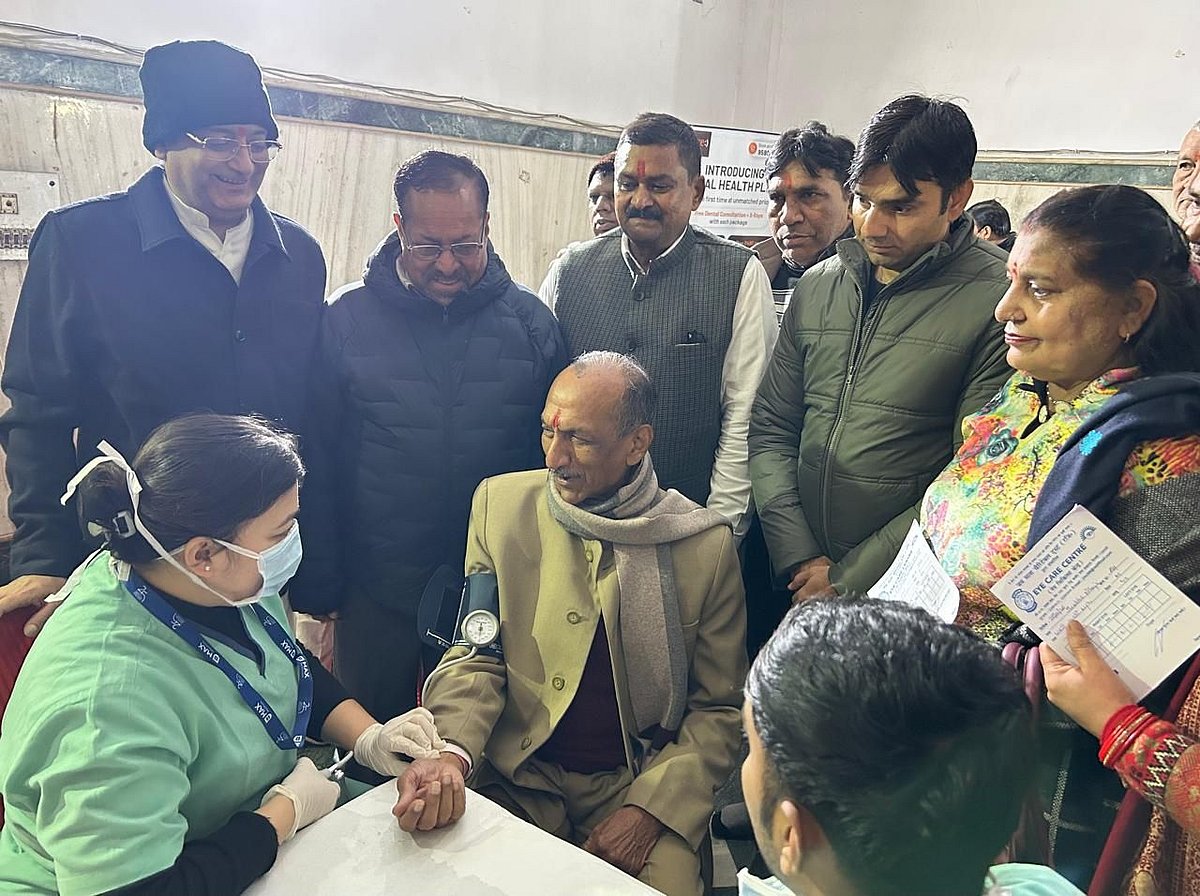 آنجہانی رام بابو شرما کو کیا گیا یاد، مفت صحت و آنکھوں کے معائنہ کے لیے کیمپ کا انعقاد