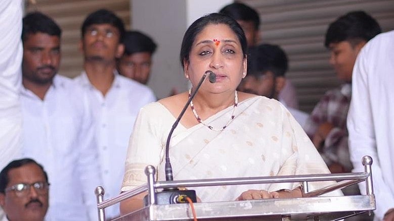 مہاراشٹر کی پہلی خاتون نائب وزیر اعلیٰ بنیں گی سنیترا پوار، کل شام کو ہوگی حلف برداری!