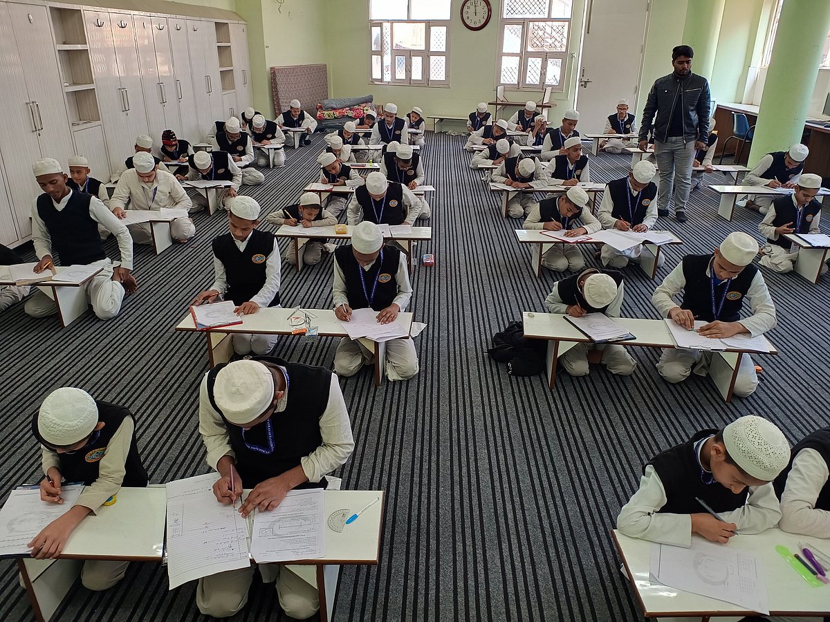 مدرسہ تجوید القرآن: دینی و عصری علوم کا حسین امتزاج