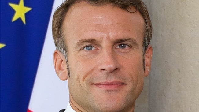 پیرس کی آواز: علی اکبر فرانس کے اعلیٰ ترین سول اعزاز سے سرفراز