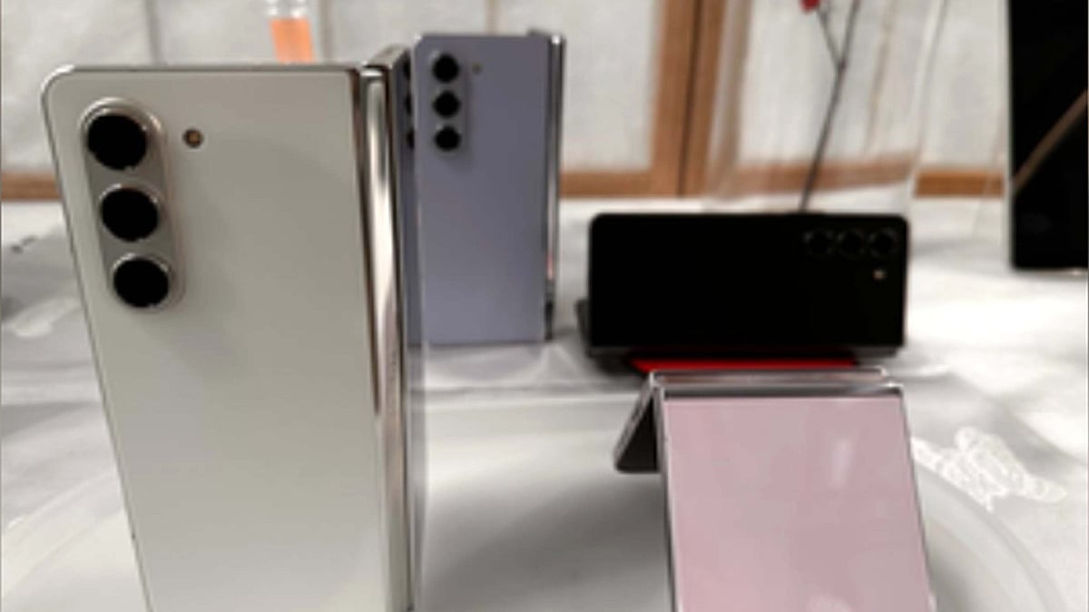 اسمارٹ فونز کی قیمتوں میں مسلسل اضافے کے باوجود دنیا بھر میں خوب ہورہی خریداری