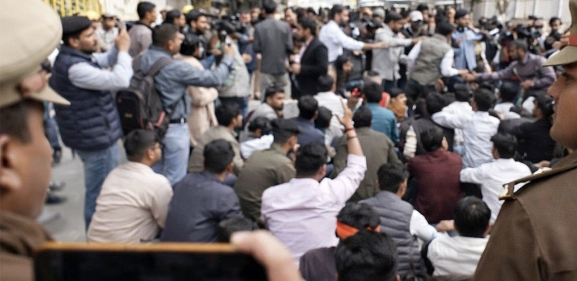 <div class="paragraphs"><p>احتجاج کا منظر / ویڈیو گریب</p></div>