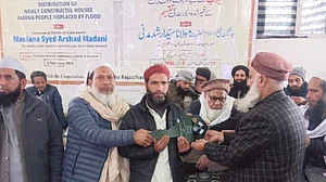 ’دلاسہ تو سب نے دیا لیکن کام جمعیۃ علماء ہند نے کیا‘، جموں و کشمیر کے سیلاب متاثرین کا مولانا ارشد مدنی کے تئیں اظہارِ تشکر