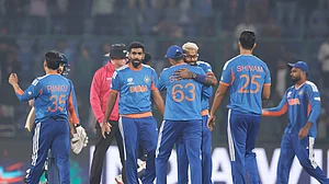 <div class="paragraphs"><p>فتح کے بعد جشن مناتی ہوئی ہندوستانی ٹیم، تصویر ’ایکس‘ @BCCI</p></div>