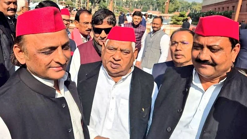 <div class="paragraphs"><p>فوٹو اودھیش پرساد’ ایکس ہینڈل‘</p><p>پارلیمنٹ کے بجٹ اجلاس کے موقع پر</p></div>