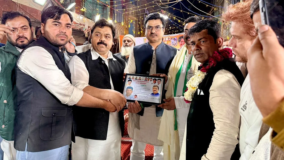 <div class="paragraphs"><p>منعقد جلسہ کا منظر</p></div>