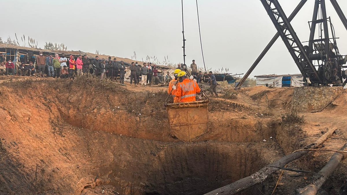 میگھالیہ کان دھماکہ: جسے 'مردہ' سمجھ کر اہل خانہ نے سپردِ خاک کر دیا، وہ شخص زندہ نکلا