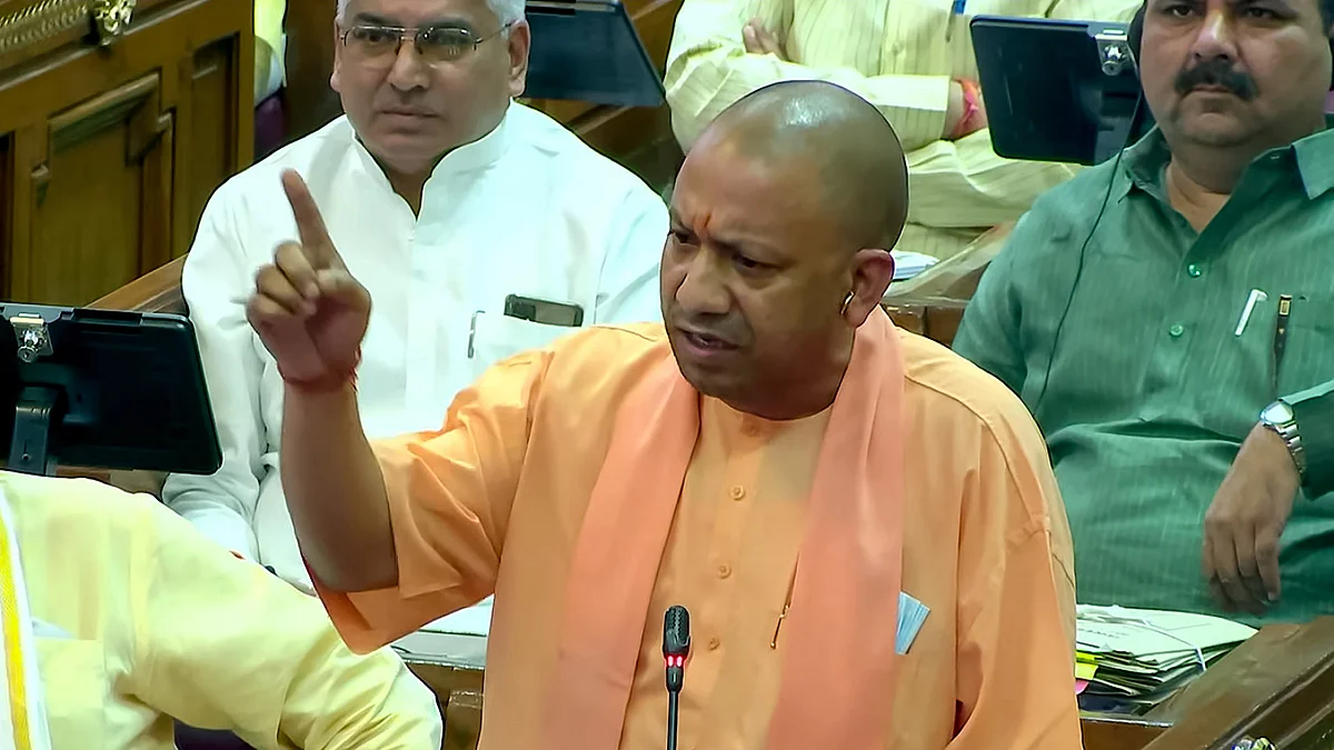 اسمبلی میں وزیر اعلیٰ یوگی آدتیہ ناتھ / یو این آئی
