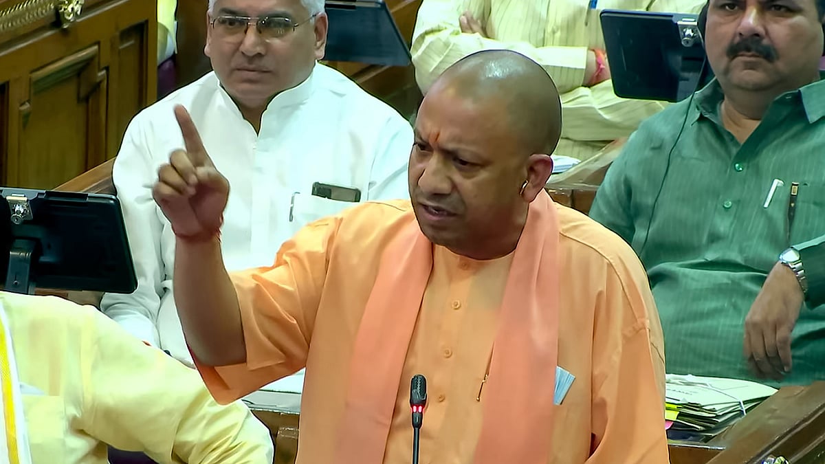 اسمبلی میں وزیر اعلیٰ یوگی آدتیہ ناتھ / یو این آئی