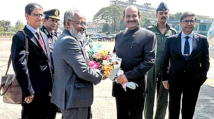 ڈھاکہ میں تقریبِ حلف برداری میں اوم برلا کو کیوں بھیجا گیا، جے شنکر یا ڈووال کو کیوں نہیں؟