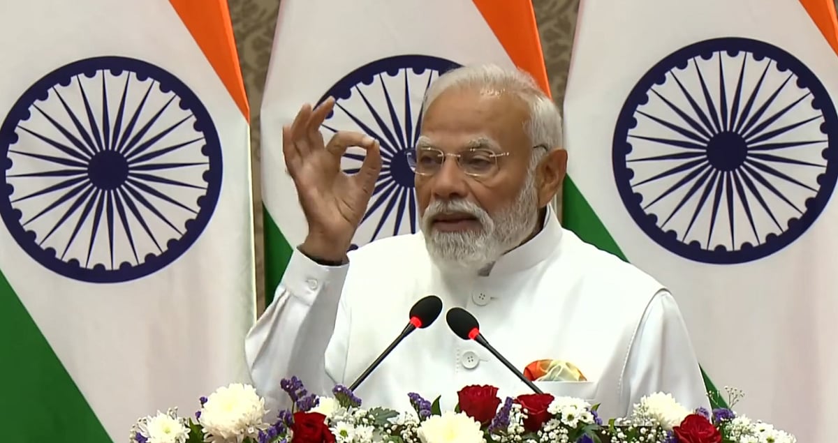 ’ہندوستان-فرانس بنائیں گے ایوریسٹ کی اونچائی تک اڑنے والا دنیا کا پہلا ہیلی کاپٹر‘، پریس کانفرنس میں پی ایم مودی کا اعلان