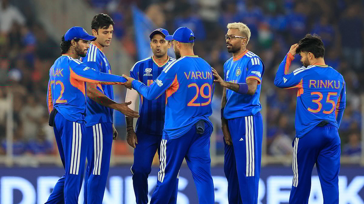 <div class="paragraphs"><p>ہندوستانی ٹیم فتح کے بعد جشن مناتی ہوئی، تصویر ’ایکس‘&nbsp;<a href="https://x.com/BCCI">@BCCI</a></p></div>