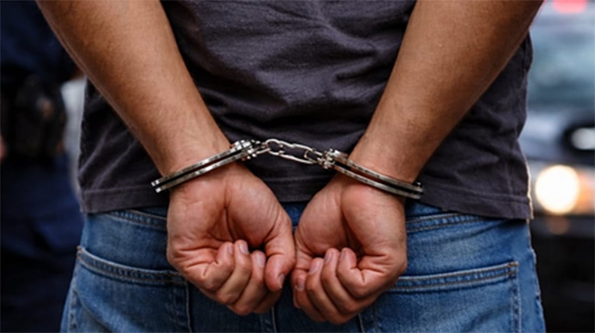 ایم پی: بیتول میں تین افراد کا قتل، بارہویں جماعت کا سابق ٹاپر گرفتار، ذہنی کیفیت پر سوالات