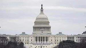 امریکہ نے اب 10 فیصد گلوبل ٹیرف کا کردیا اعلان، ہندوستان پر بھی پڑے گا اثر