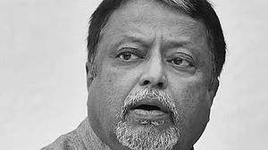 <div class="paragraphs"><p>مکل رائے، تصویر سوشل میڈیا بشکریہ @airnewsalerts</p></div>