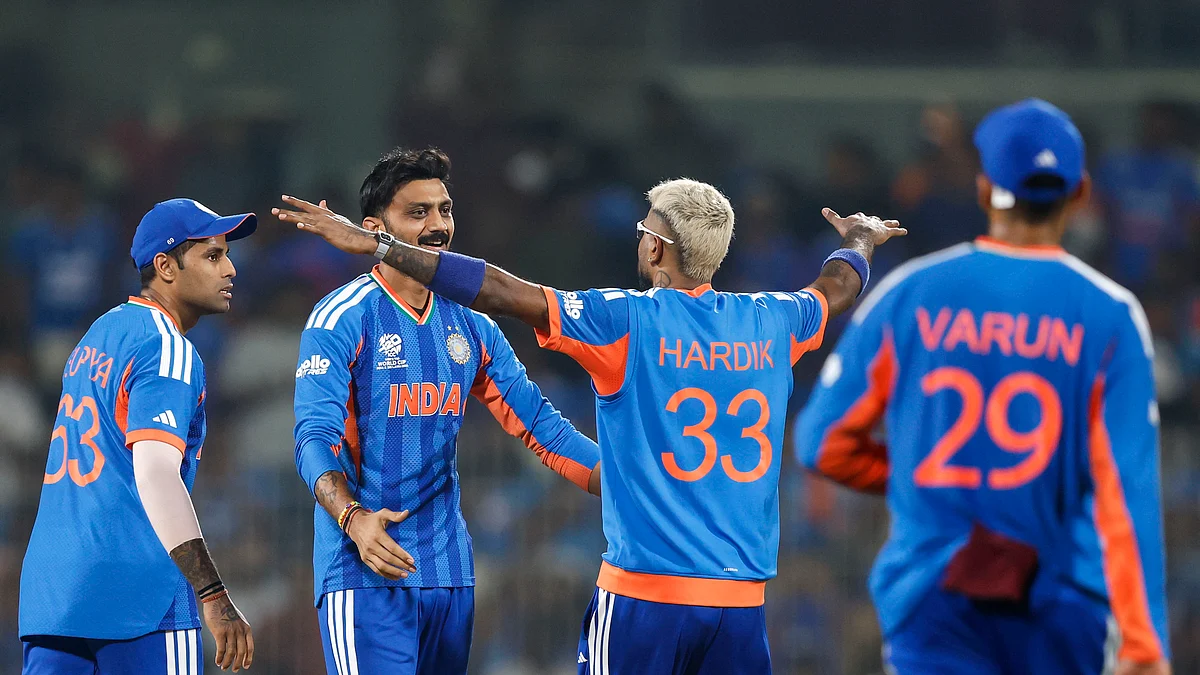 <div class="paragraphs"><p>جیت کے بعد جشن مناتی ہوئی ہندوستانی ٹیم، تصویر ’ایس‘ @BCCI</p></div>