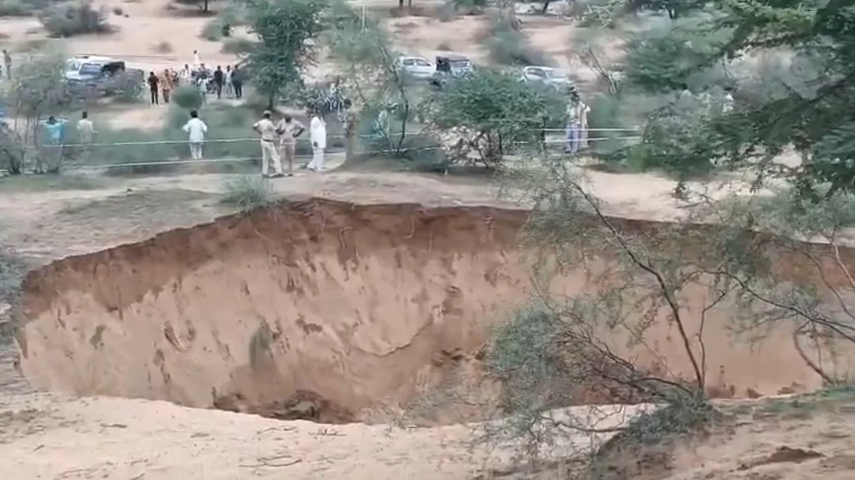 <div class="paragraphs"><p>علامتی تصویر</p></div>