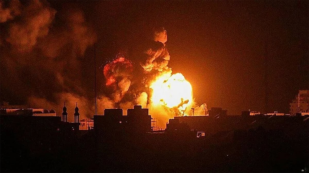 افغانستان اور پاکستان کے درمیان کھلی جنگ، طالبان کا 55 پاکستانی فوجیوں کو مارنے اور طیارہ گرانے کا دعویٰ