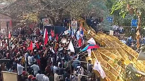 <div class="paragraphs"><p>سوشل میڈیا</p></div>