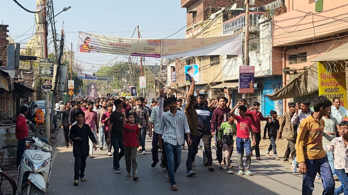 آیت اللہ خامنہ ای کی شہادت پر ’امریکہ ۔اسرائیل مردہ باد‘ کے نعروں سے گونج اُٹھا لکھنؤ